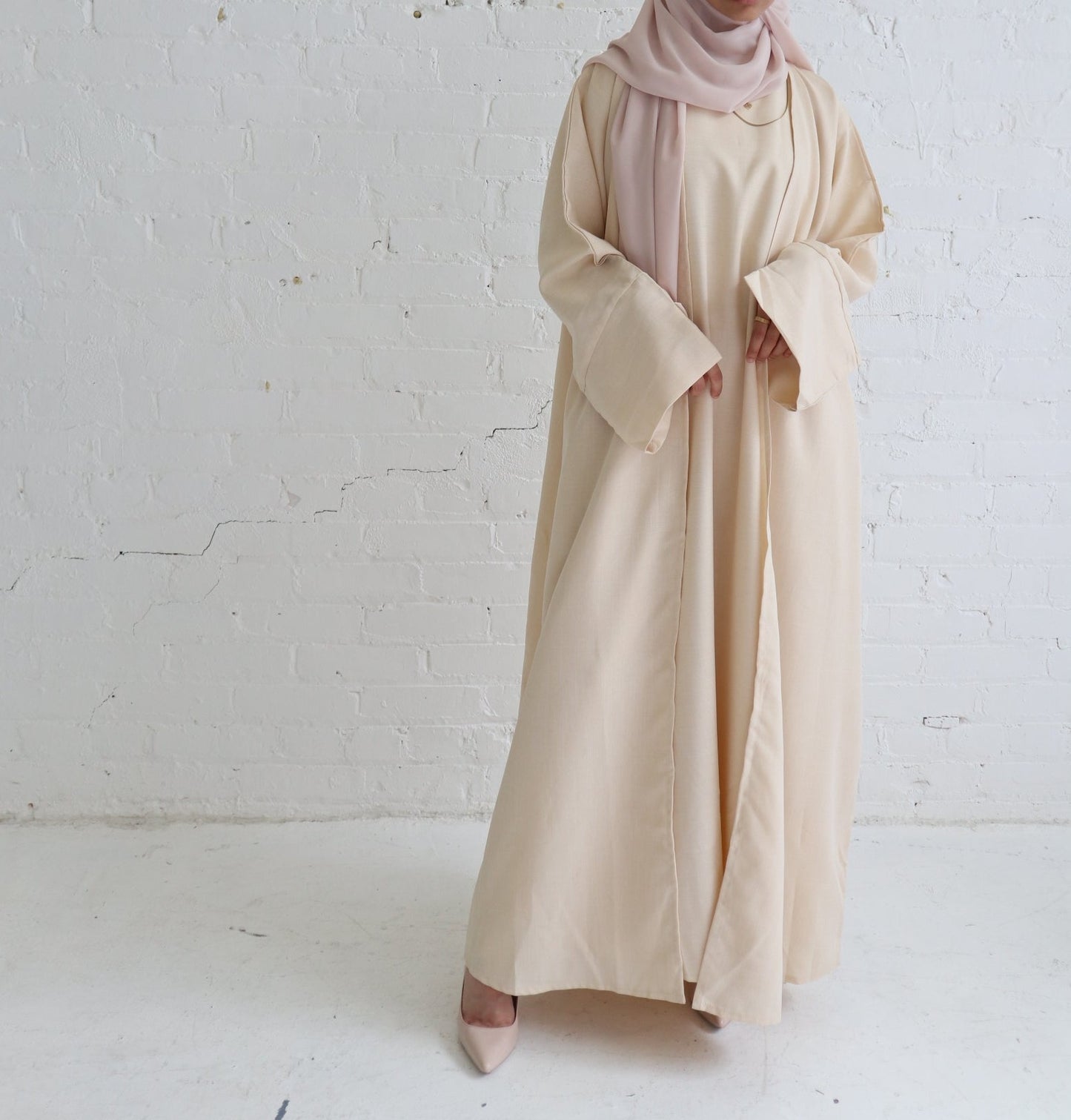 Hana Abaya- Beige