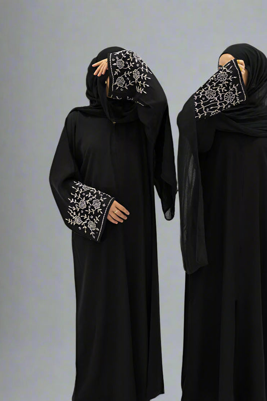 Mia Abaya