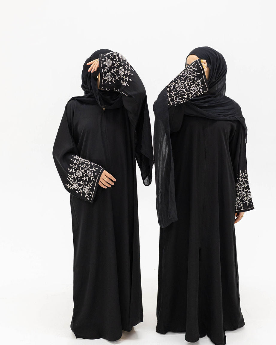 Mia Abaya