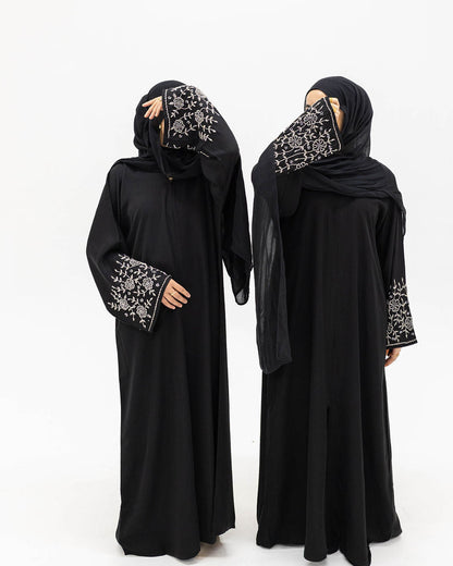 Mia Abaya