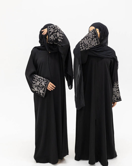 Mia Abaya