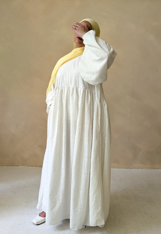 Luna Abaya-White Meadows