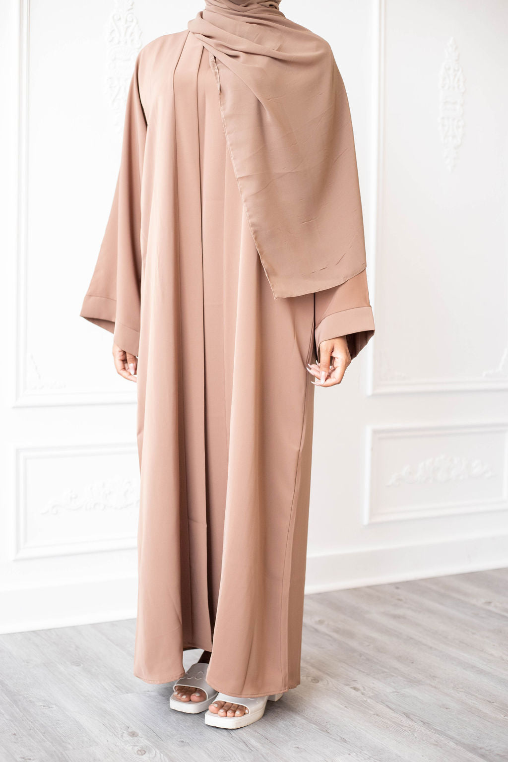 Essential Abaya (2- piece set) - Camel